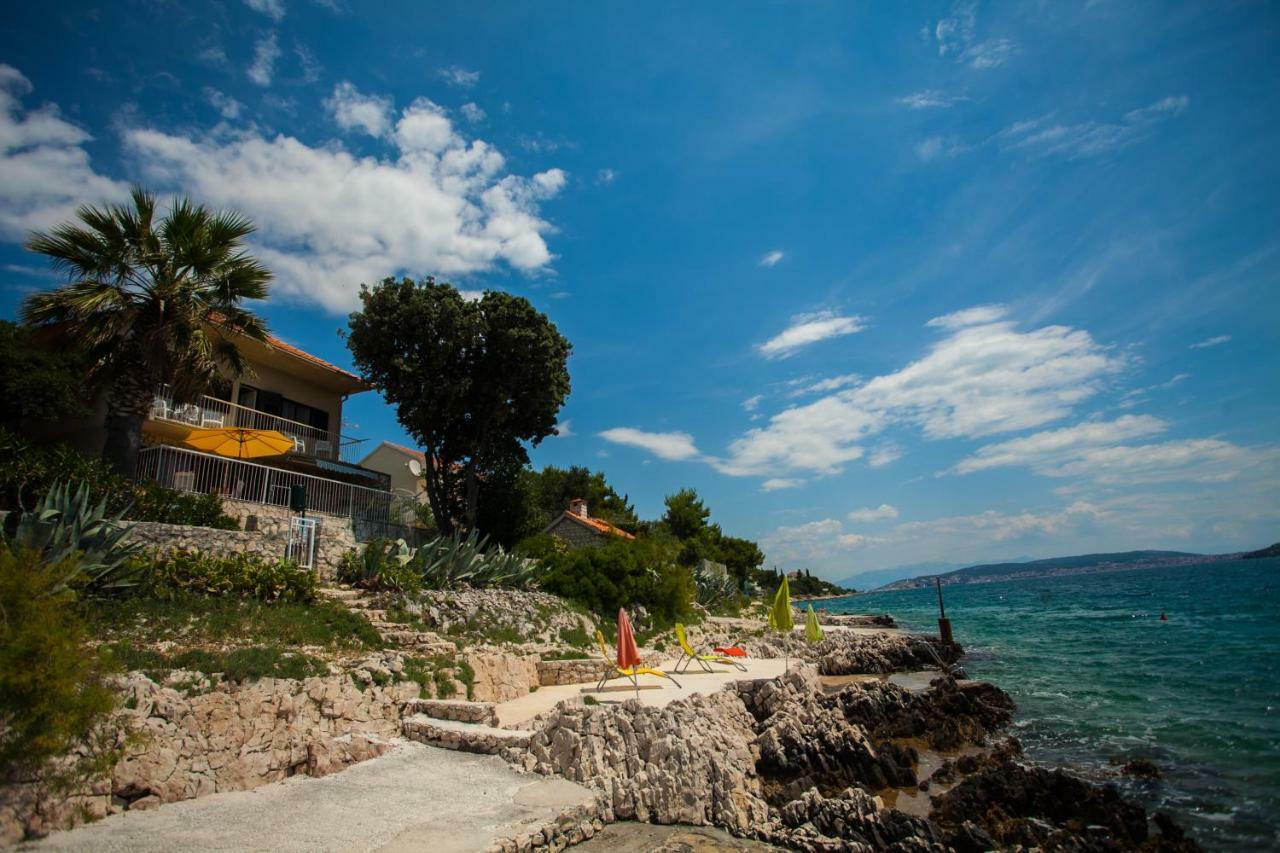 Villa Amarela Seget Vranjica Exterior foto